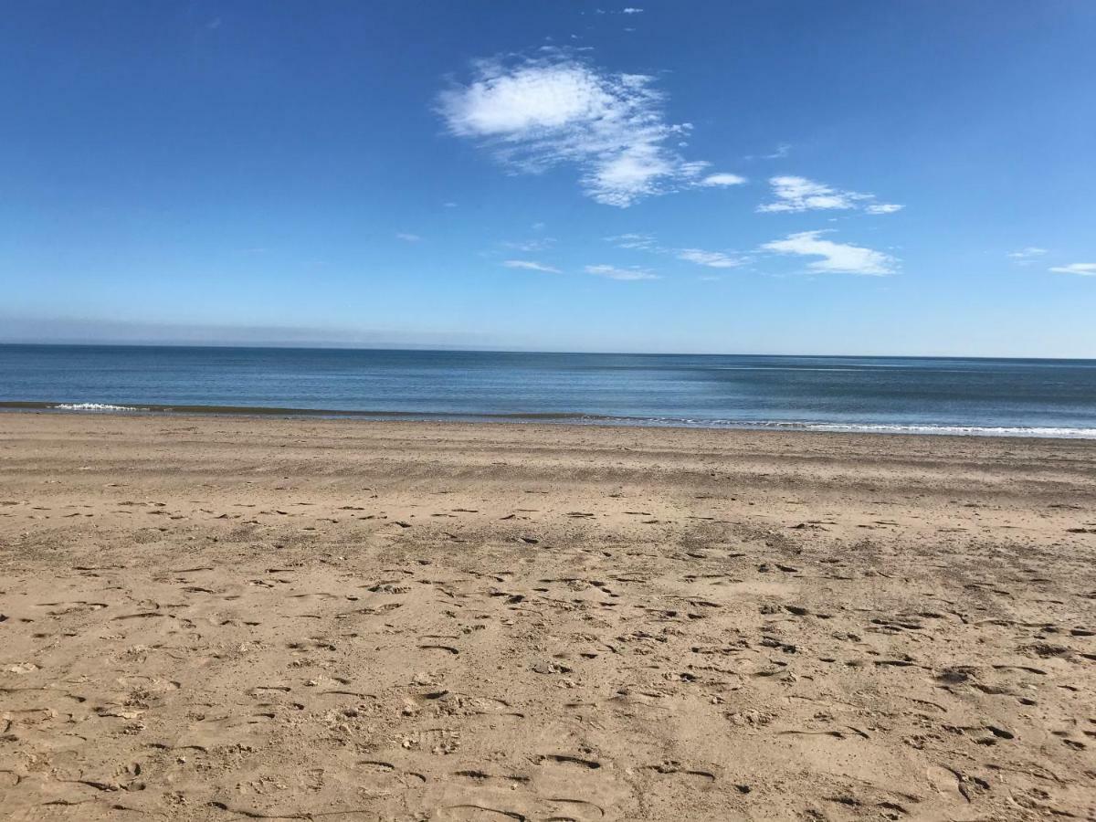 The Seahorse 1 Bedroomed Apartment Dog Friendly Filey Exterior photo